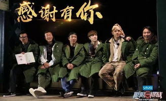 这是因为探险的较深厚入 ，真实实相一点点浮出水面 。原来那场火灾并非意外而是有人故意为之 。那东西人就是火灾当晚的导演 ，他为了追求戏剧效果 ，竟然将“红色经典话剧中的恐怖元素”变成了现实 。
