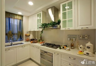 厨房橱柜橙色风水，定制橱柜有什么讲究？