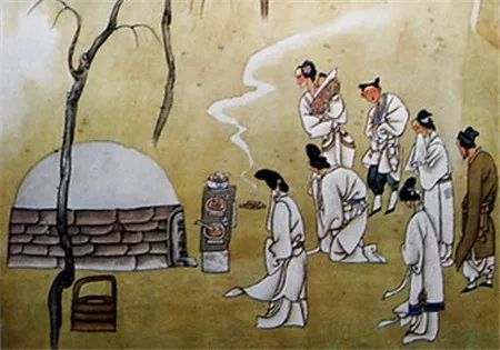 （二）扫墓祭祖及野祭传统