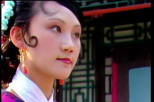 尤二姐与秋桐之命运交叉