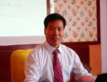 魏磊八字命理基础班和李极泉新派八字教程大全，如何全面掌握八字命理知识？