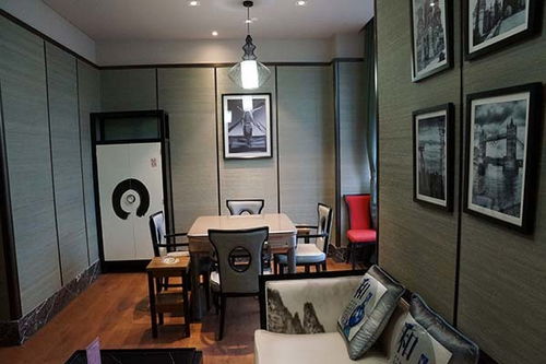 ：家居风水学中镜子摆放的多维审视