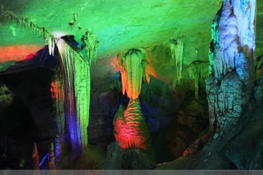 四、 龙鳞宫溶洞夜游：地下王国的奇幻之夜（比《哈利波特》梗魔幻）