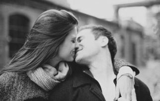 我为什么会梦见和心上人在一起，又梦见和旧情人在一起呢？