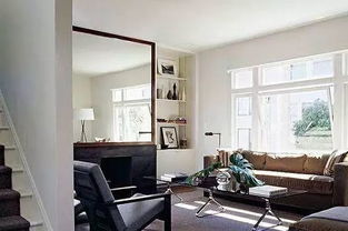 四、 办公室摆镜：权力结构失衡与管理混乱的隐忧