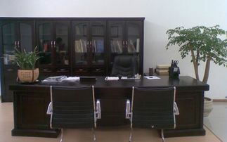 2．办公桌前端布置的心理学解释