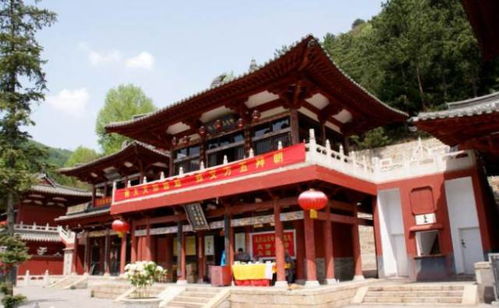 二、 佛教圣地——五台山与嵩山更少林寺