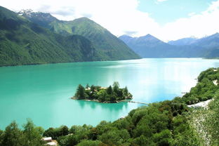 周边自然景观：纳木措与羊卓雍错