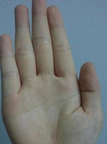 2. 三角恋喜炎热爱与结婚危机的预兆