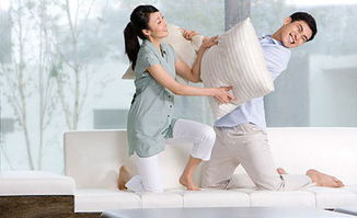 二、 头颈依偎式——深度信任与浪漫情趣并存