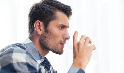 人中短的男人活不过30岁？专家这样说...