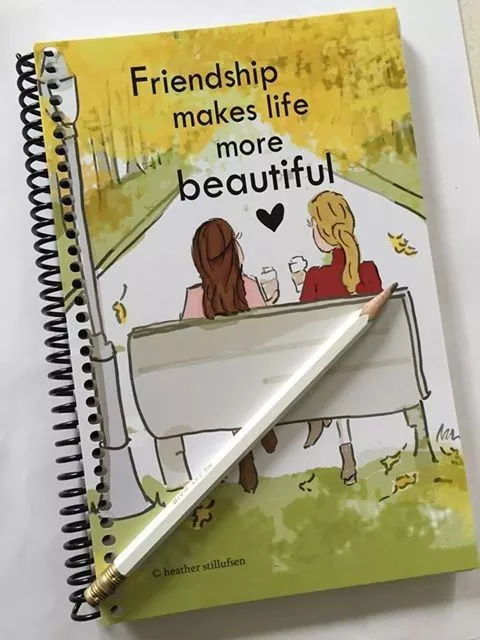 德以及美良好的情操,赞美女性群体出色有涵养,表达女性群体温柔善良的特征.