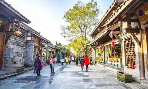 一、 传统风水视角下的门面对巷口与马路之布局争议