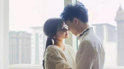 一、 命理学视角下的晚婚格局