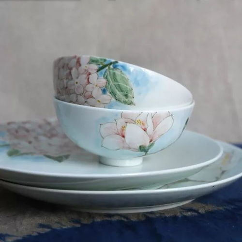 品质与审美：餐具选择中的社会心理与风水美学