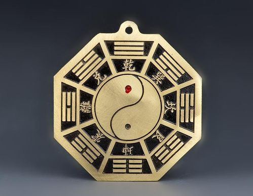 如何选择代表土的风水物件来布局家居风水？