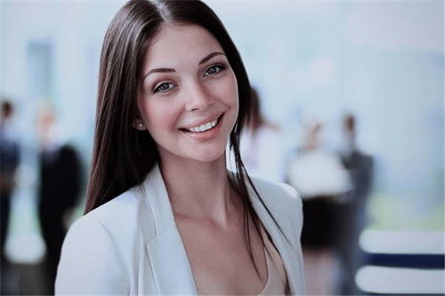 眉间八字纹代表什么，嘴边八字纹面相有何寓意？