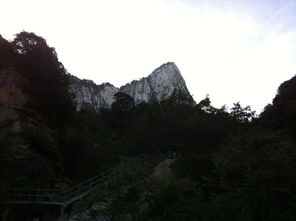 上午：登山准备与上山——这一步走错了后面全完蛋