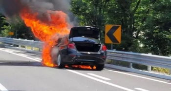 四、 结构失控：不按常规排版，让人眼花缭乱