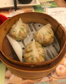 美食陷阱：石澳村的“网红餐厅”到底值不值得吃？老饕说：拐个弯更香