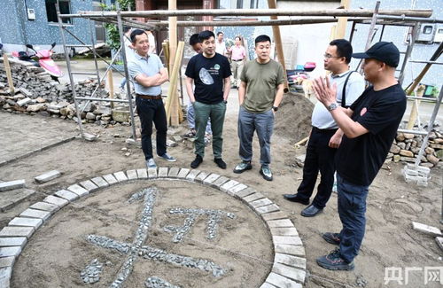 三、  文化艺术领域的象征意涵