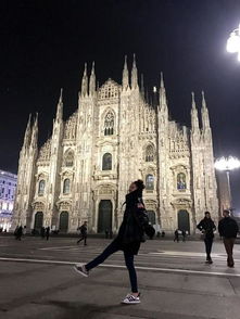 去粉红教堂拍照，应该穿什么衣服搭配呢？