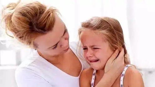 如何帮助孩子克服一说就哭的玻璃心情绪？