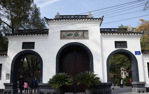 诗意栖息：五台山的清凉寺