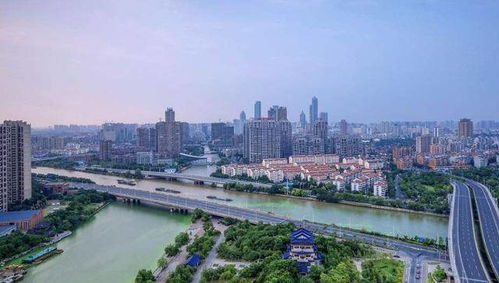 太湖夜景与摩天轮