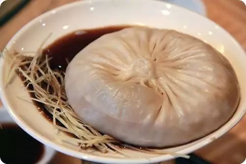 蟹黄汤包——汤汁爆炸警告！