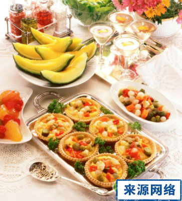 2．海鲜：鱼子酱、 刺身、生腌……再说一次不提议生吃任意海鲜。