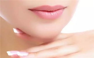 二、  下巴：心地纯良与晚年福气的映射