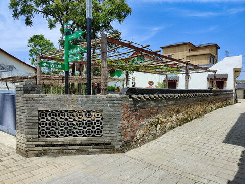 1. 围墙高度的一致性与阴阳平衡