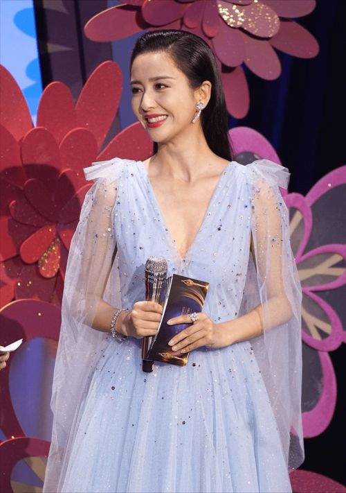 三、 基于生肖与风水的色彩及材质建议