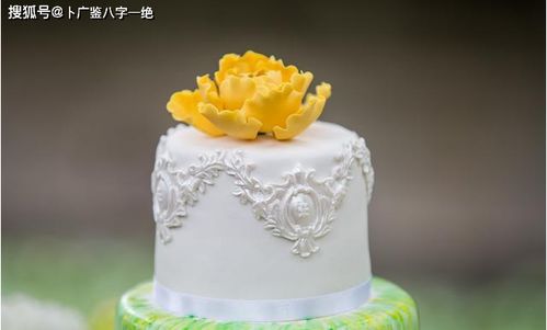 八字中如何解读与佛教和莲花相关的信息？