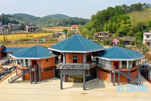 住宿：德安古堡小木屋山脚下的浪漫