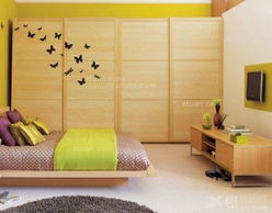 黄色：财富象征但需慎用部位