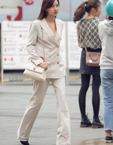 14到18岁俄罗斯姑娘如何穿搭才能招来事业好运？