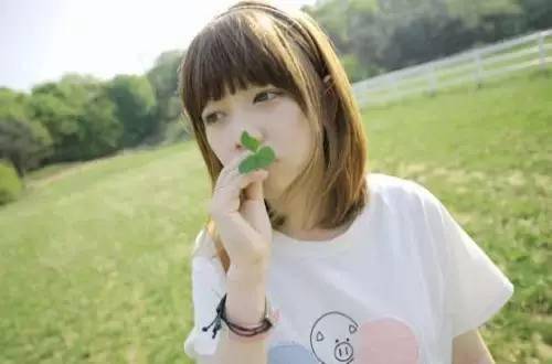 三、情感加持——让名字背后有段“狗血剧情”