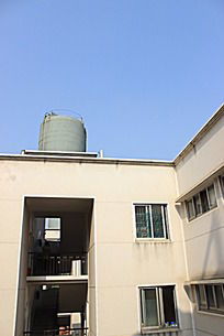 楼顶水塔对风水有影响吗？如何改善？