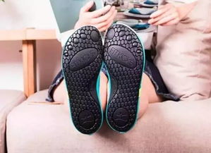 四、 情感象征与社会交往中的象征意义