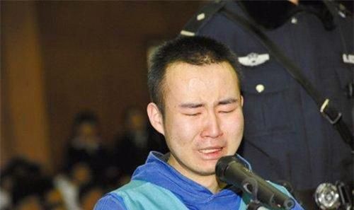 ：一个名字背后的阴影