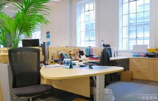 办公桌空间的适度布局