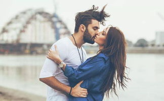 一、 情绪调适与个人价值重塑：构建积极形象的基础