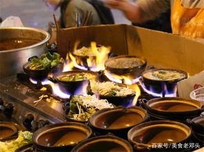 （一） 食客面相中的命理暗示与疲惫