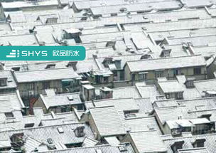 3．金属屋面材料的耐久性与施工便捷性