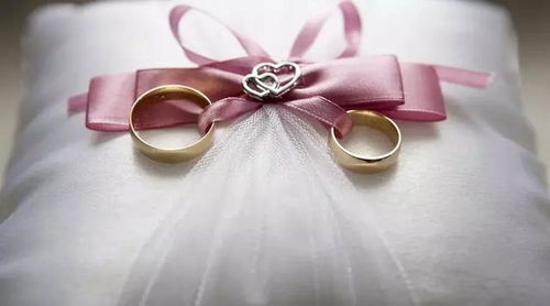 二、 婚姻关系礼俗中的鞋履呈现及其象征功能