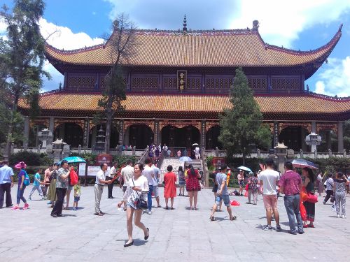 南岳大庙灵签32签详解，拜佛求签能知道哪些详细解读？