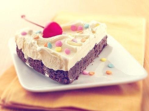 孕妇梦见吃蛋糕是什么预兆？