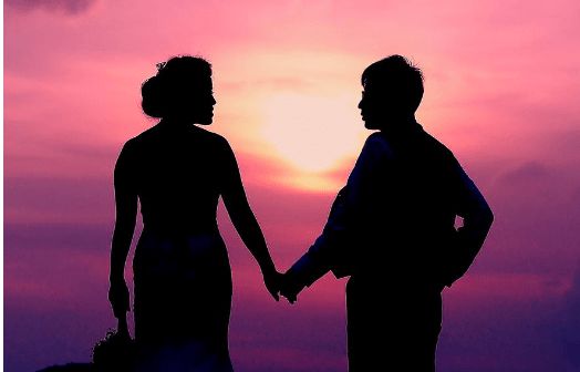 女命若无伤官财星，难道真的注定财运会一直不佳吗？